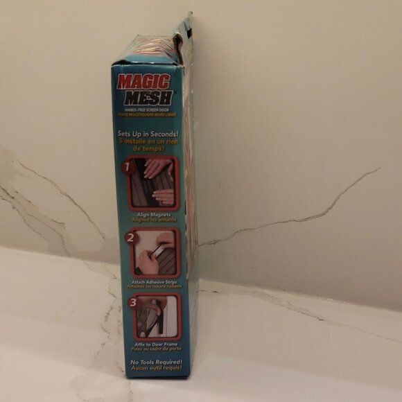 Magic Mesh Hands-Free Screen Door Installs in Seconds Keep Bugs Out 7" x 1 - Picture 2 of 5